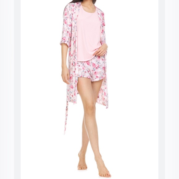Flora Nikrooz Other - Flora by flora Womens robe and shorts floral satin size medium